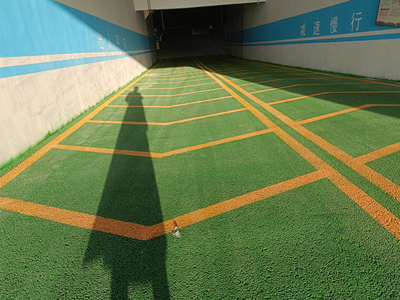 环氧地坪漆的防滑等级